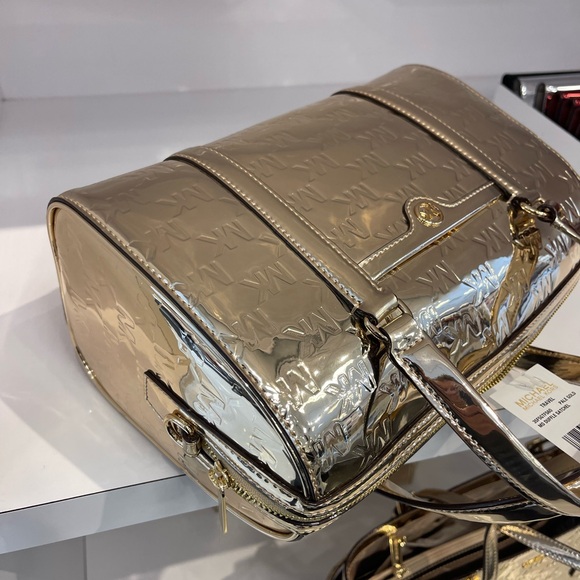 MICHAEL KORS Jet Set Medium Metallic Logo Debossed Satchel
Pale Gold 
NWT - Picture 11 of 16